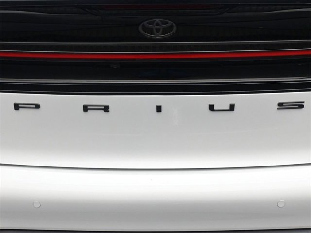 New 2026 Toyota Prius LE image 12