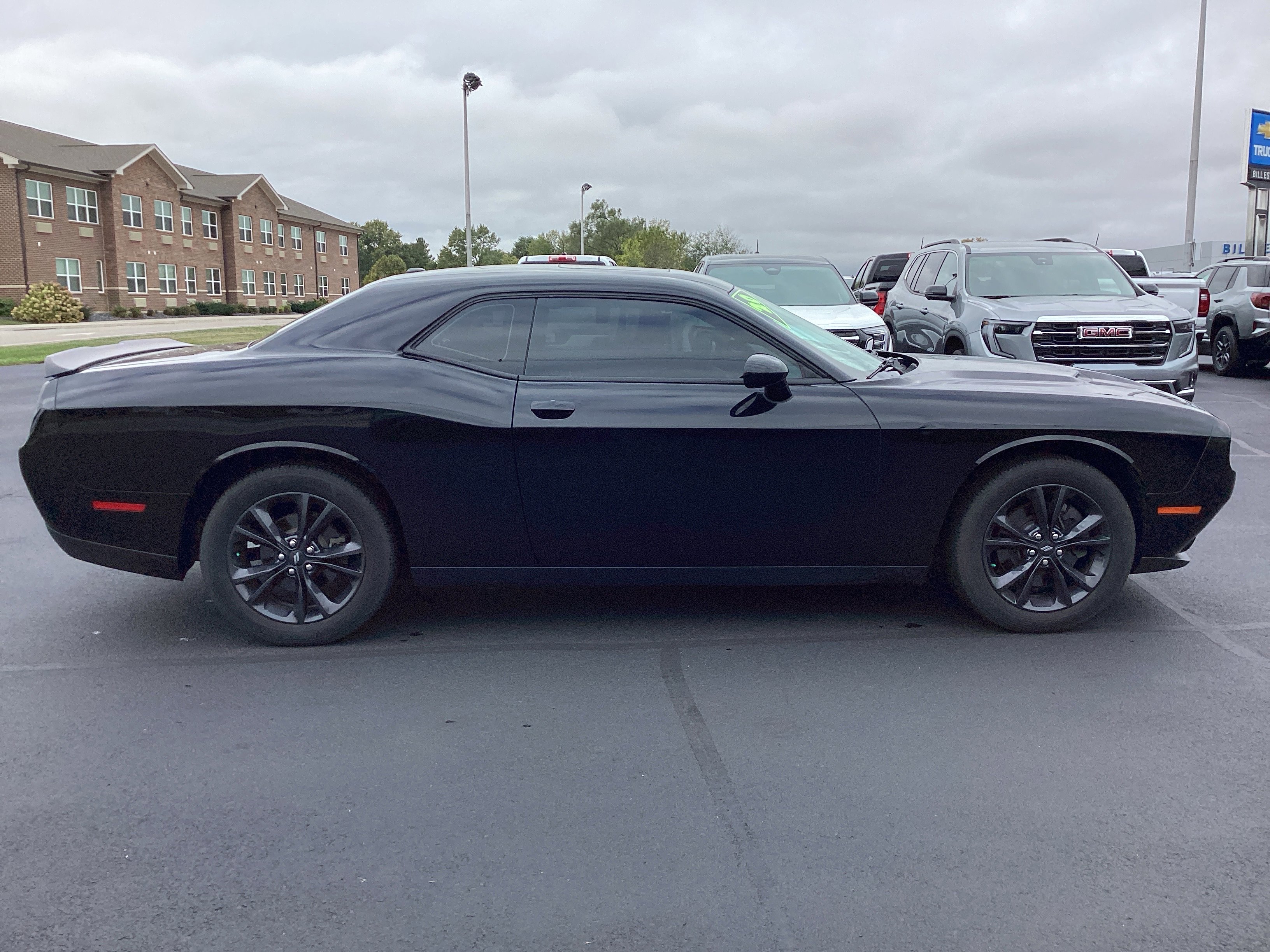 Used 2020 Dodge Challenger SXT w/ Blacktop Package image 7