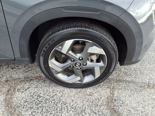 Used 2025 Hyundai Venue SEL FWD image 54