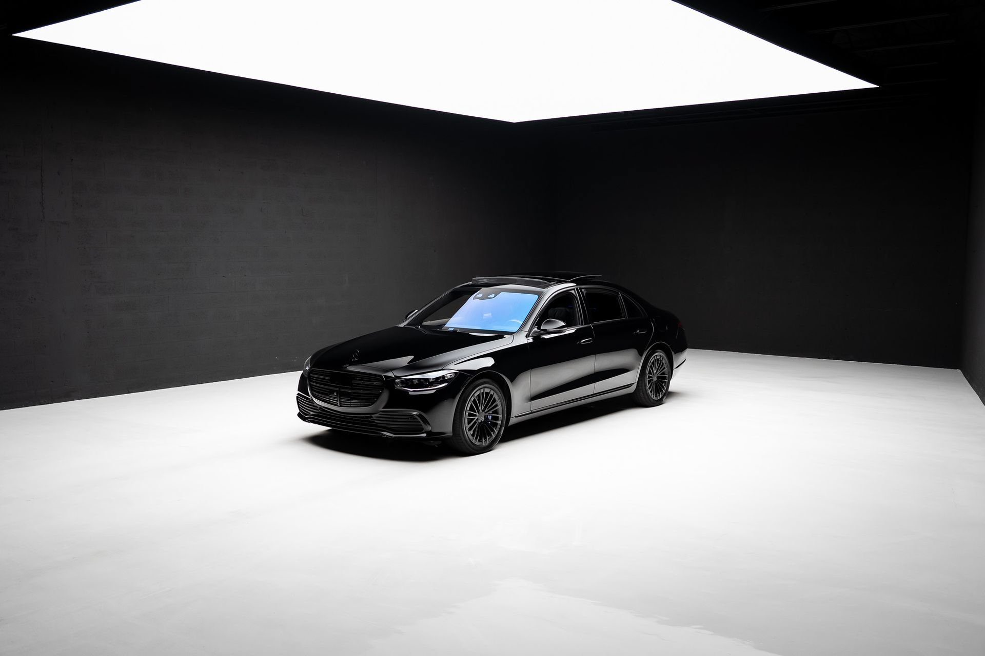Used 2024 Mercedes-Benz S 580e 4MATIC Sedan w/ Warmth & Comfort Package image 79