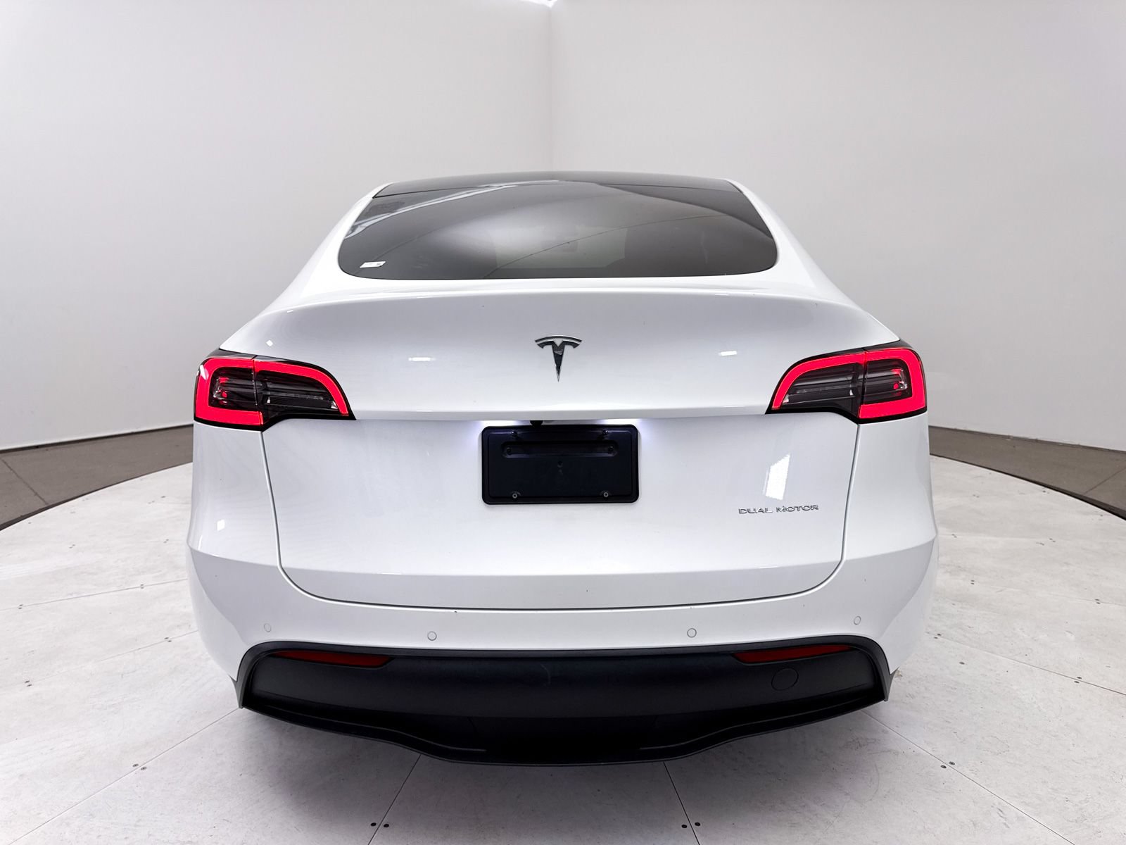 Used 2022 Tesla Model Y Long Range AWD/4WD image 15