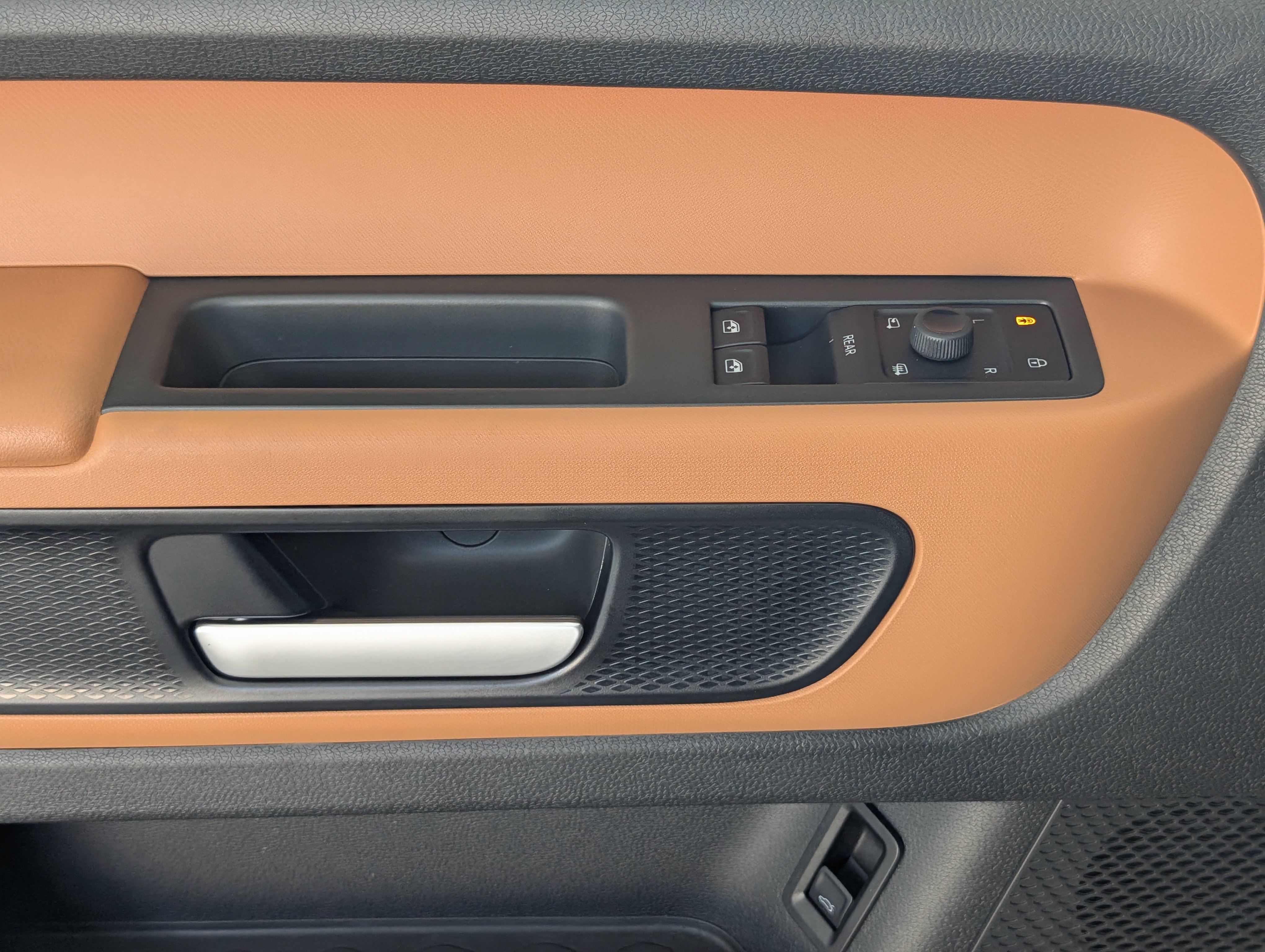 Used 2025 Volkswagen ID. Buzz Pro S Plus RWD image 16