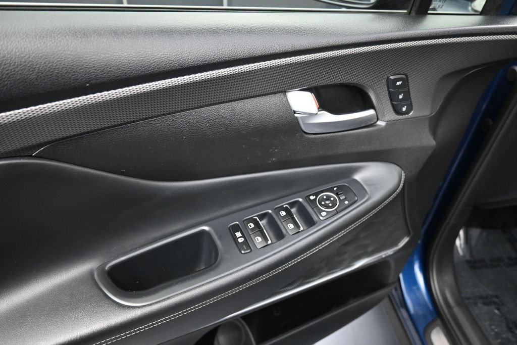 Used 2020 Hyundai Santa Fe Limited FWD image 13