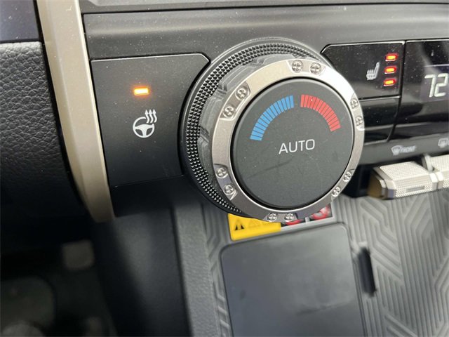 Used 2025 Toyota Tacoma TRD Off-Road image 38