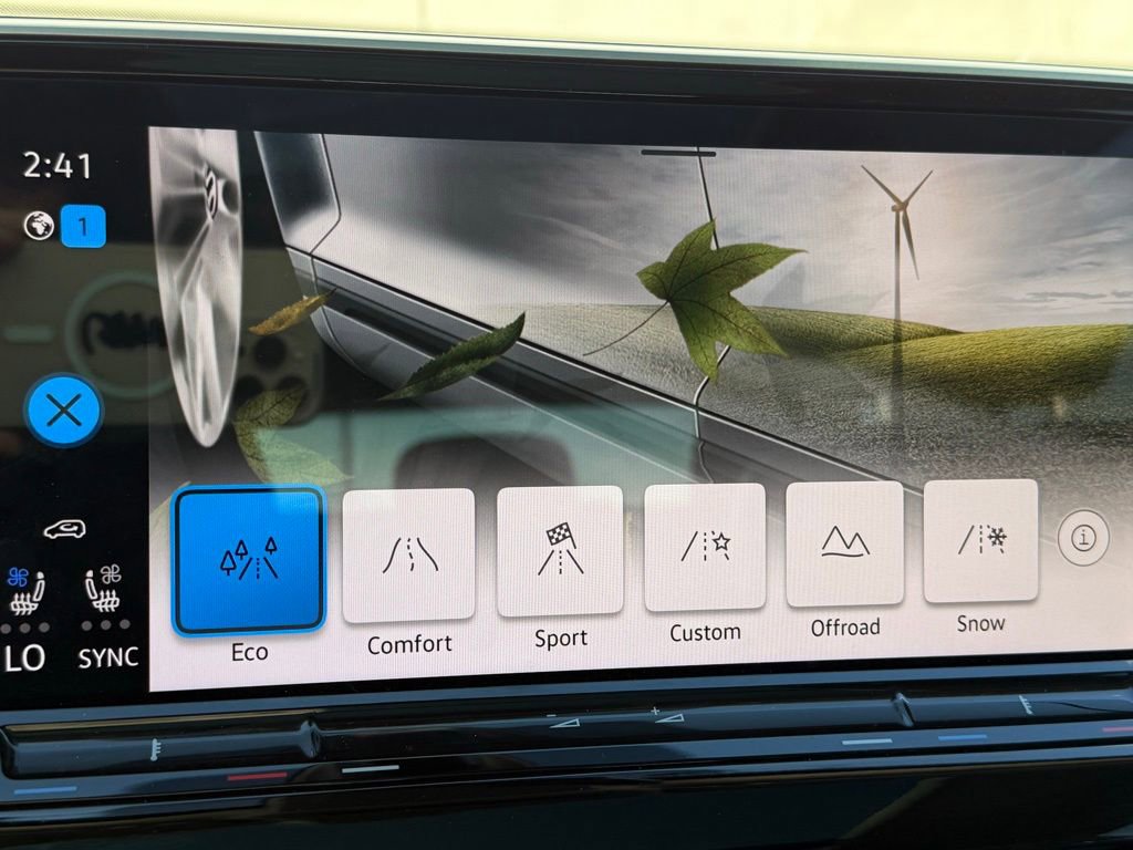 Certified 2025 Volkswagen Atlas SEL image 16