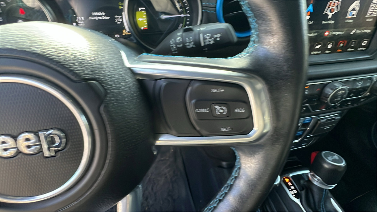 Used 2021 Jeep Wrangler Unlimited Rubicon 4xe w/ Cold Weather Group image 28