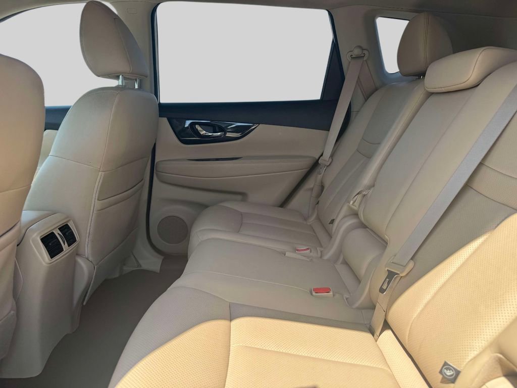 Used 2017 Nissan Rogue SL AWD/4WD image 11