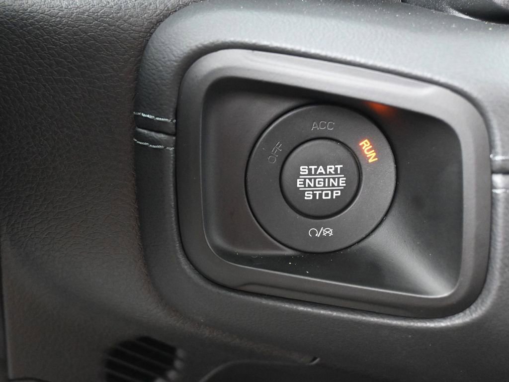 Used 2024 Jeep Gladiator Sport w/ Premium Package image 30