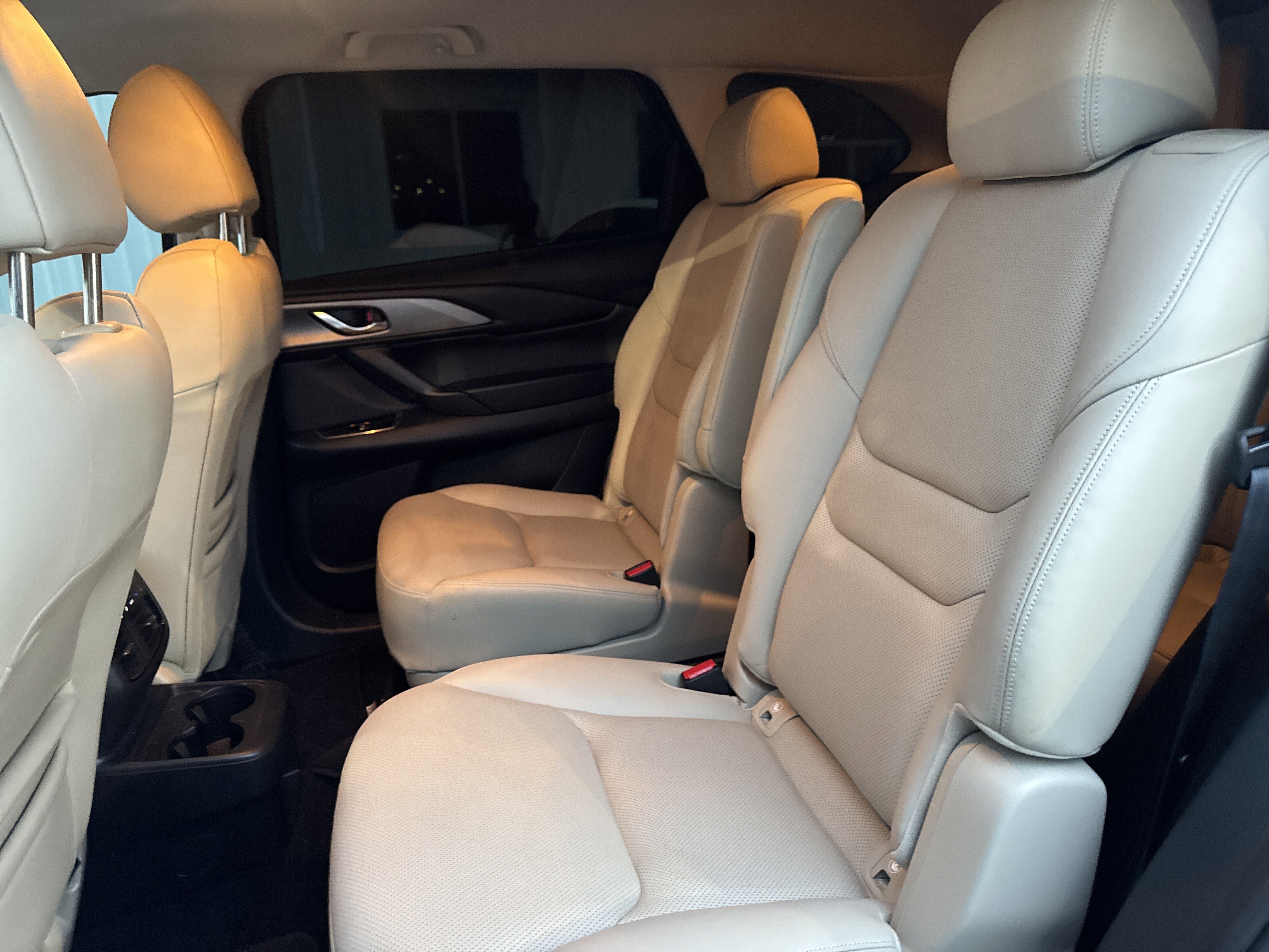 Used 2023 MAZDA CX-9 Touring image 5