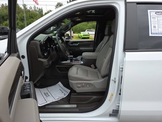 Used 2025 Chevrolet Silverado 1500 LT Trail Boss w/ Convenience Package II AWD/4WD image 24