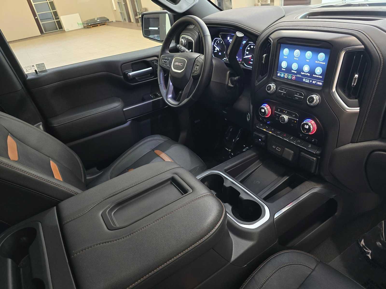 Used 2021 GMC Sierra 1500 AT4 w/ AT4 Premium Package AWD/4WD image 30