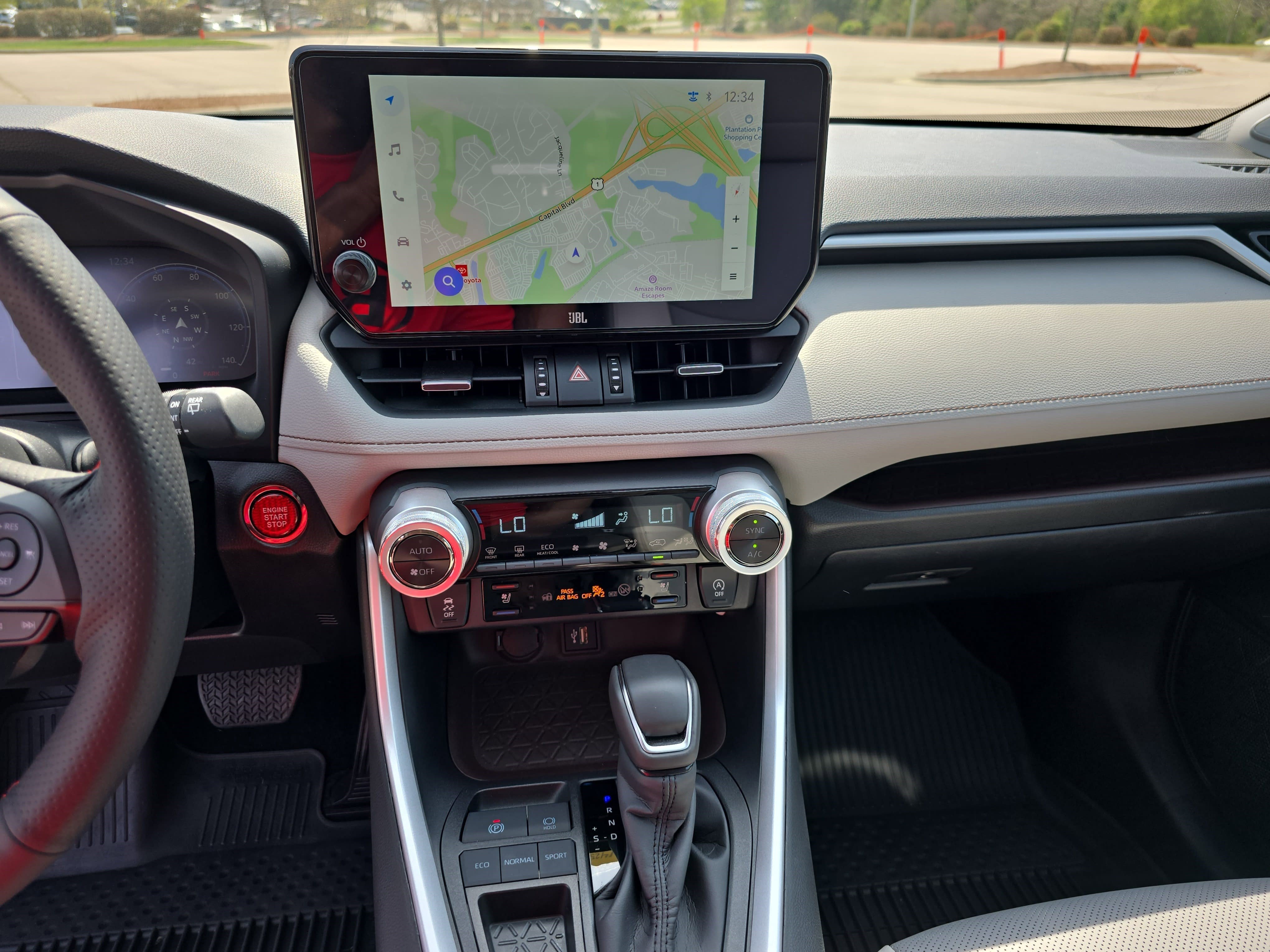 Used 2025 Toyota RAV4 Limited image 21