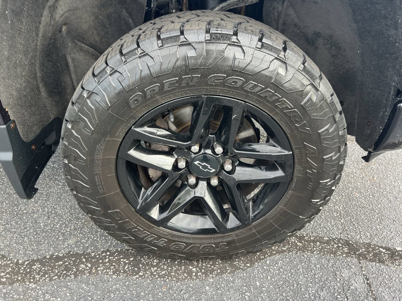 Used 2024 Chevrolet Silverado 1500 LT Trail Boss w/ LT Trail Boss Premium Package AWD/4WD image 13