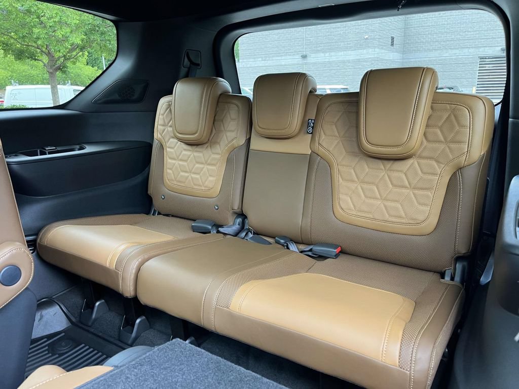 New 2026 Nissan Armada Platinum Reserve AWD/4WD image 13