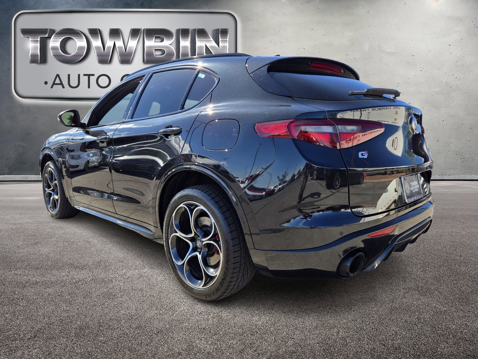 Used 2022 Alfa Romeo Stelvio Veloce image 6