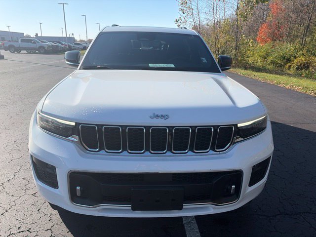 Used 2022 Jeep Grand Cherokee L Overland w/ Luxury Tech Group IV AWD/4WD image 5