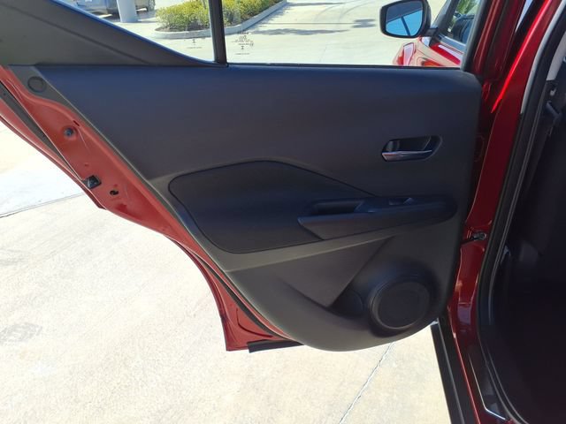 Used 2024 Nissan Kicks SV w/ Interior Electronics Package FWD image 15