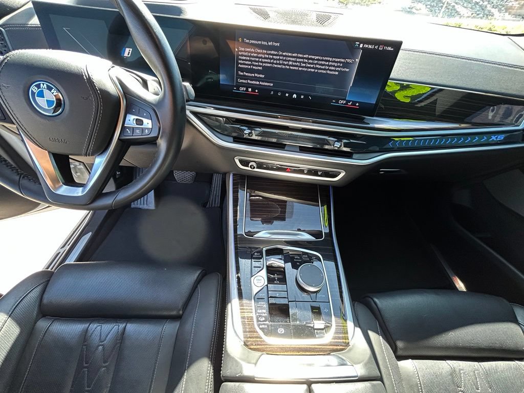 Used 2025 BMW X5 xDrive50e AWD/4WD image 19