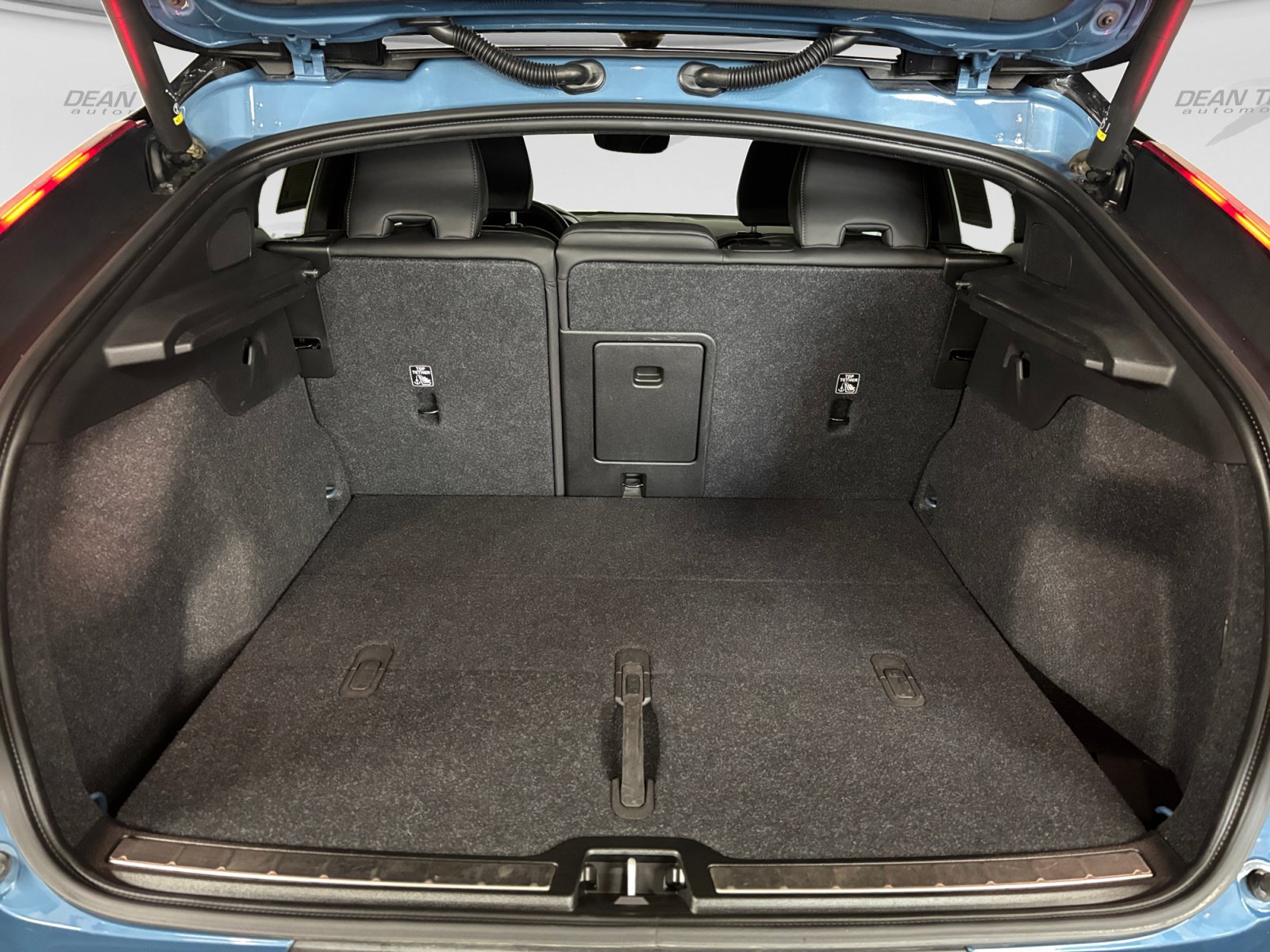Used 2022 Volvo C40 P8 Recharge Ultimate AWD/4WD image 18