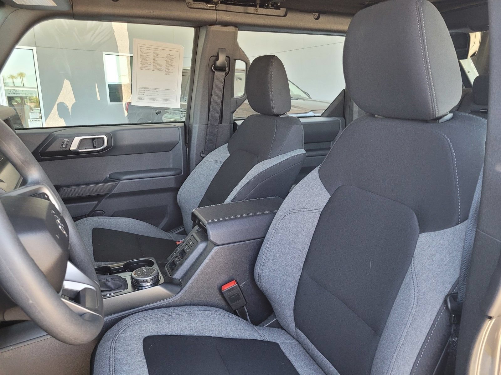 Used 2025 Ford Bronco 4-Door AWD/4WD image 21