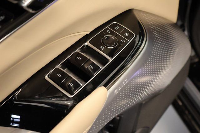 New 2026 Cadillac Lyriq V AWD/4WD image 8