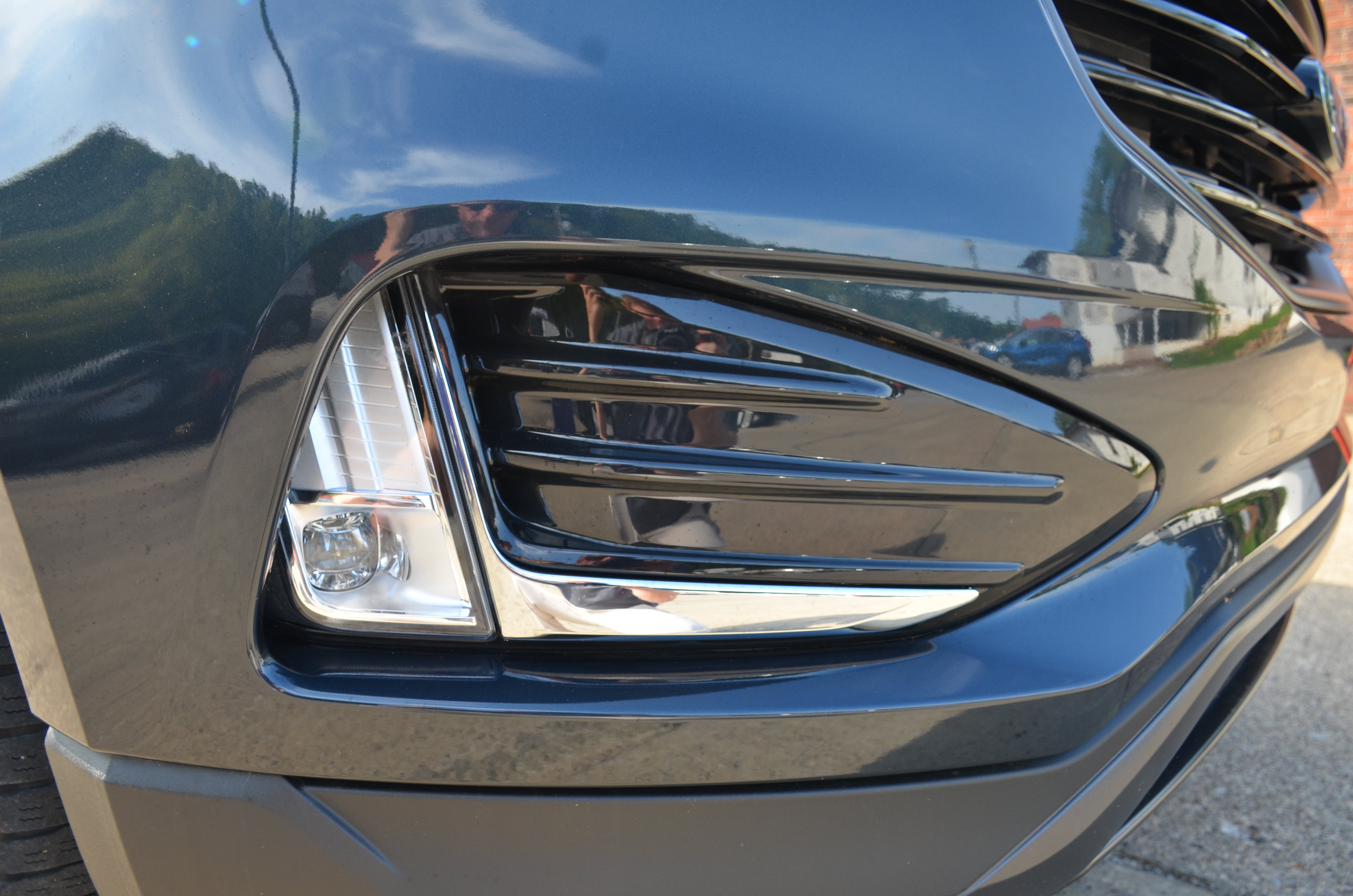 Used 2023 Ford Edge SEL w/ Sport Appearance Package AWD/4WD image 8