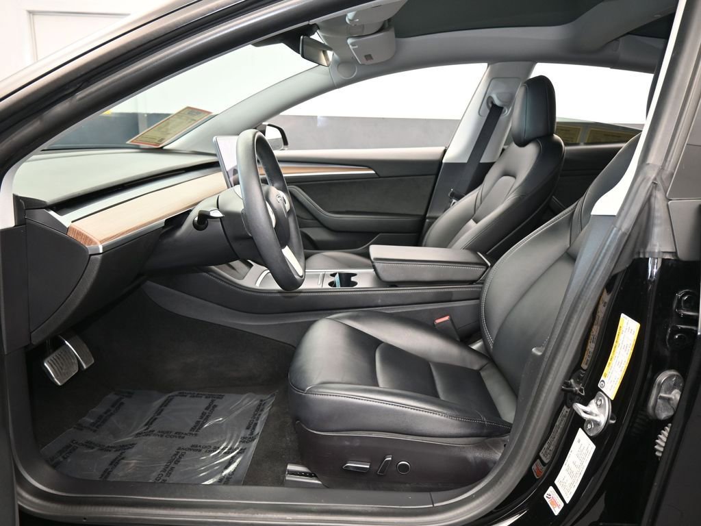 Used 2021 Tesla Model 3 Standard Range Plus image 11