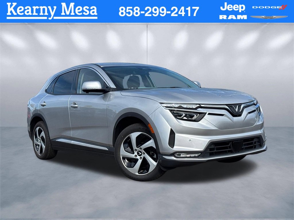 New 2025 VinFast VF 8 Eco image 1