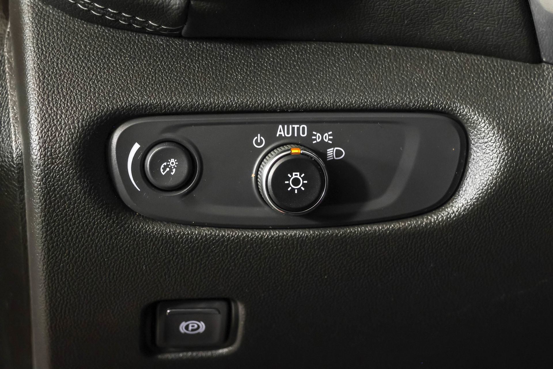 Used 2024 Chevrolet Blazer LT w/ Convenience Package FWD image 22