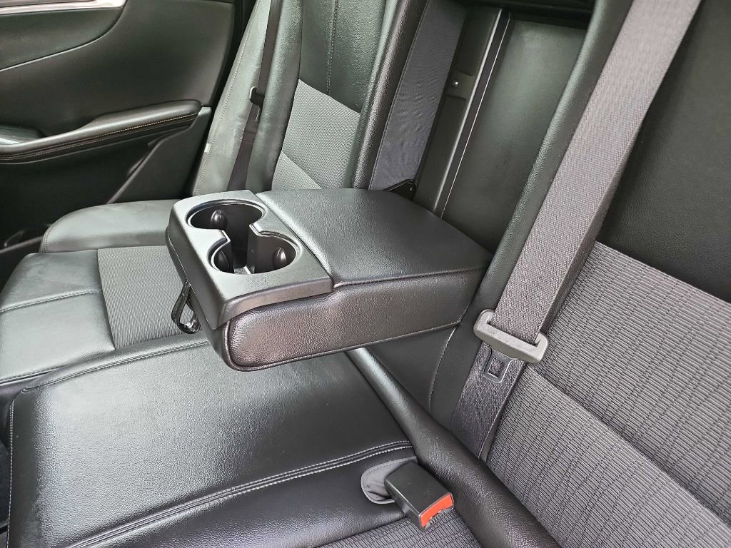 Used 2018 Chevrolet Impala LT image 30