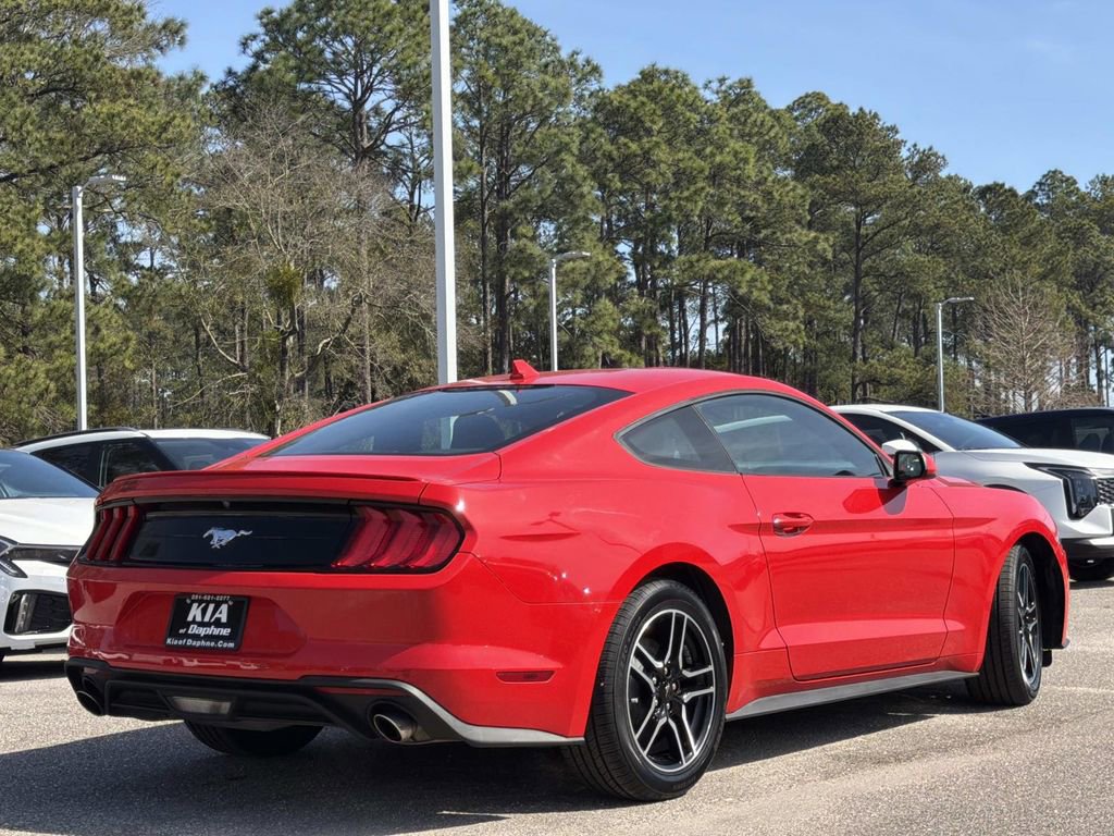 Used 2022 Ford Mustang Premium image 5