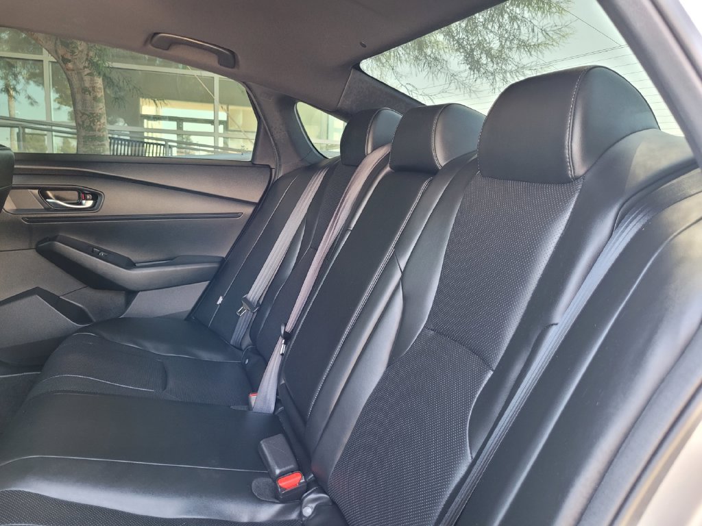 Used 2025 Honda Accord Sport image 14