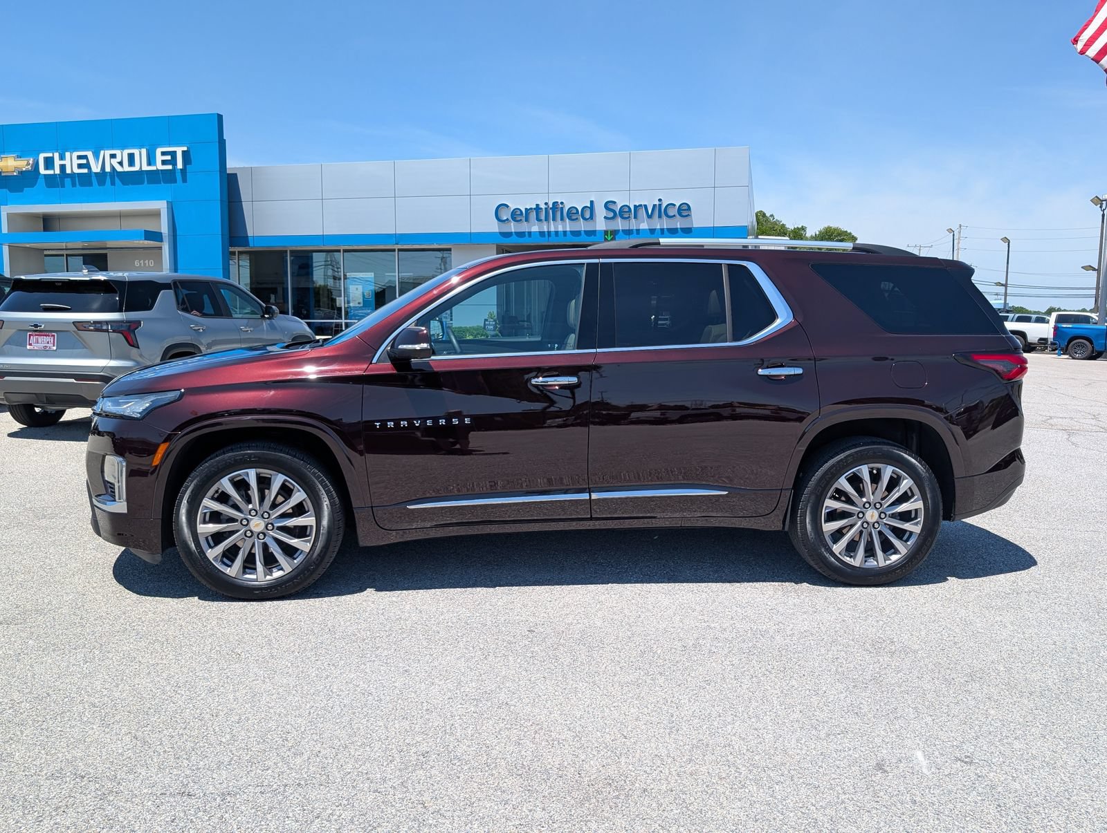 Used 2023 Chevrolet Traverse Premier AWD/4WD image 6