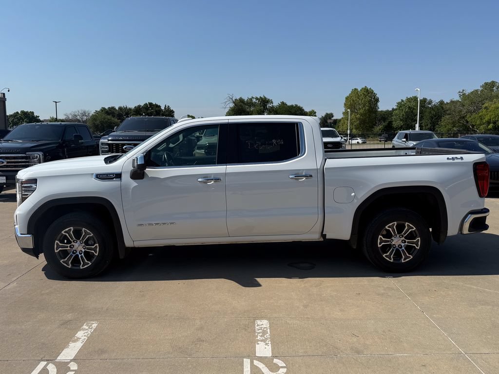 Used 2025 GMC Sierra 1500 SLT AWD/4WD image 3
