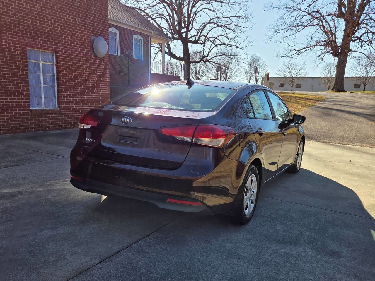 Used 2018 Kia Forte LX image 5