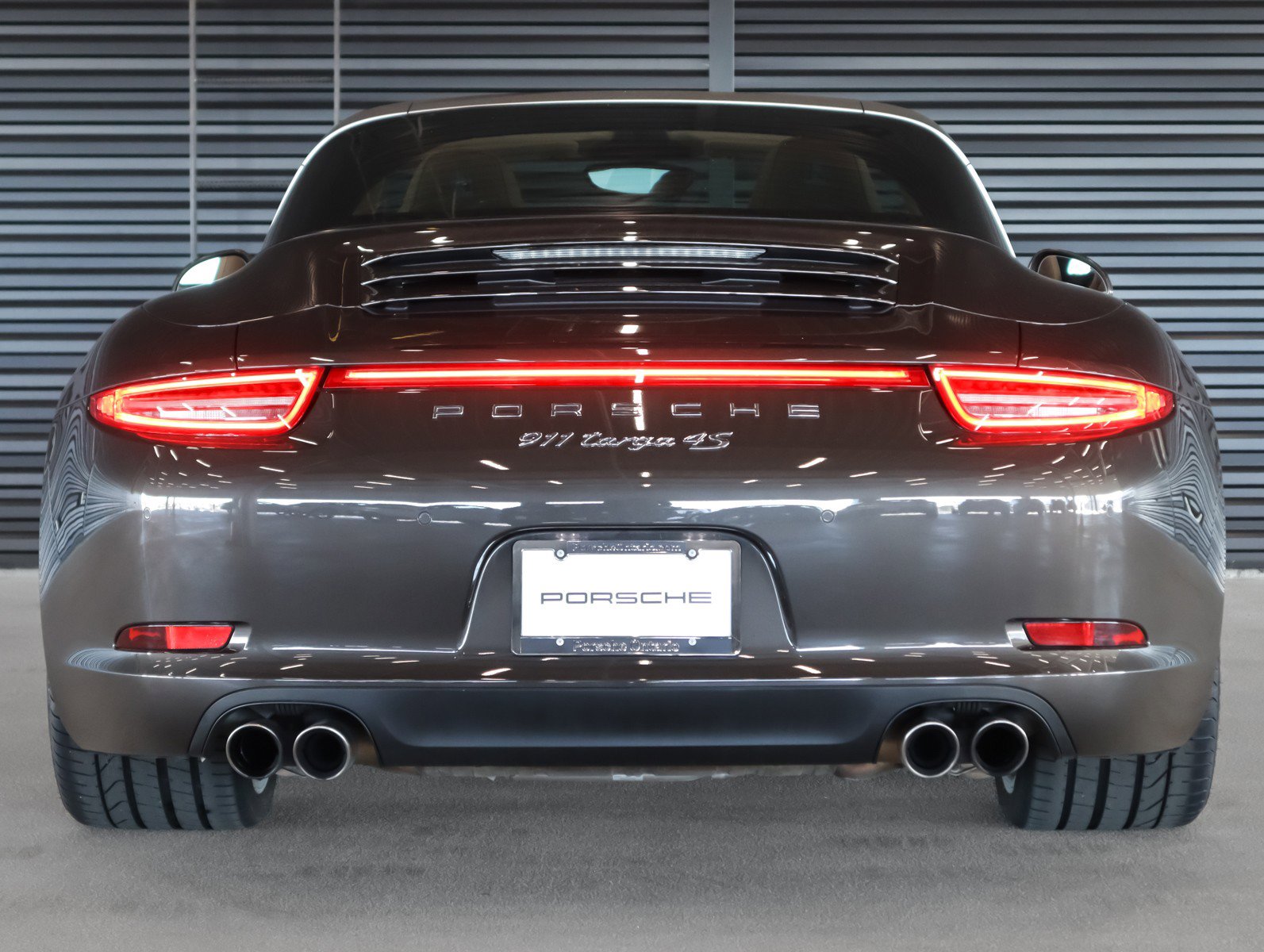 Used 2015 Porsche 911 Targa 4S image 9