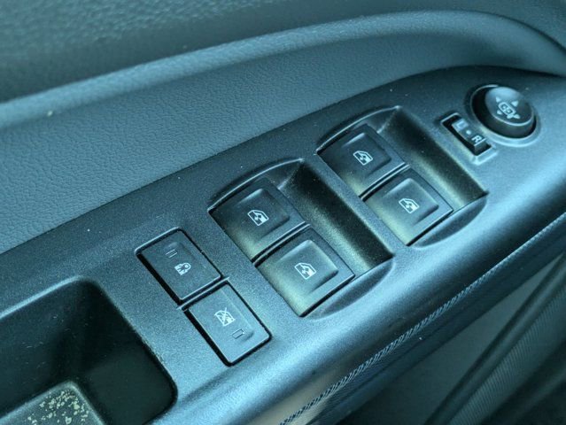 Used 2017 Chevrolet Colorado Z71 image 23