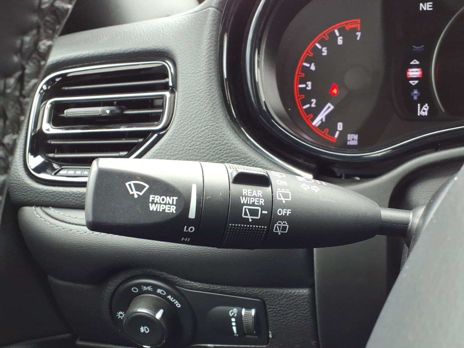 Used 2022 Dodge Durango GT image 30