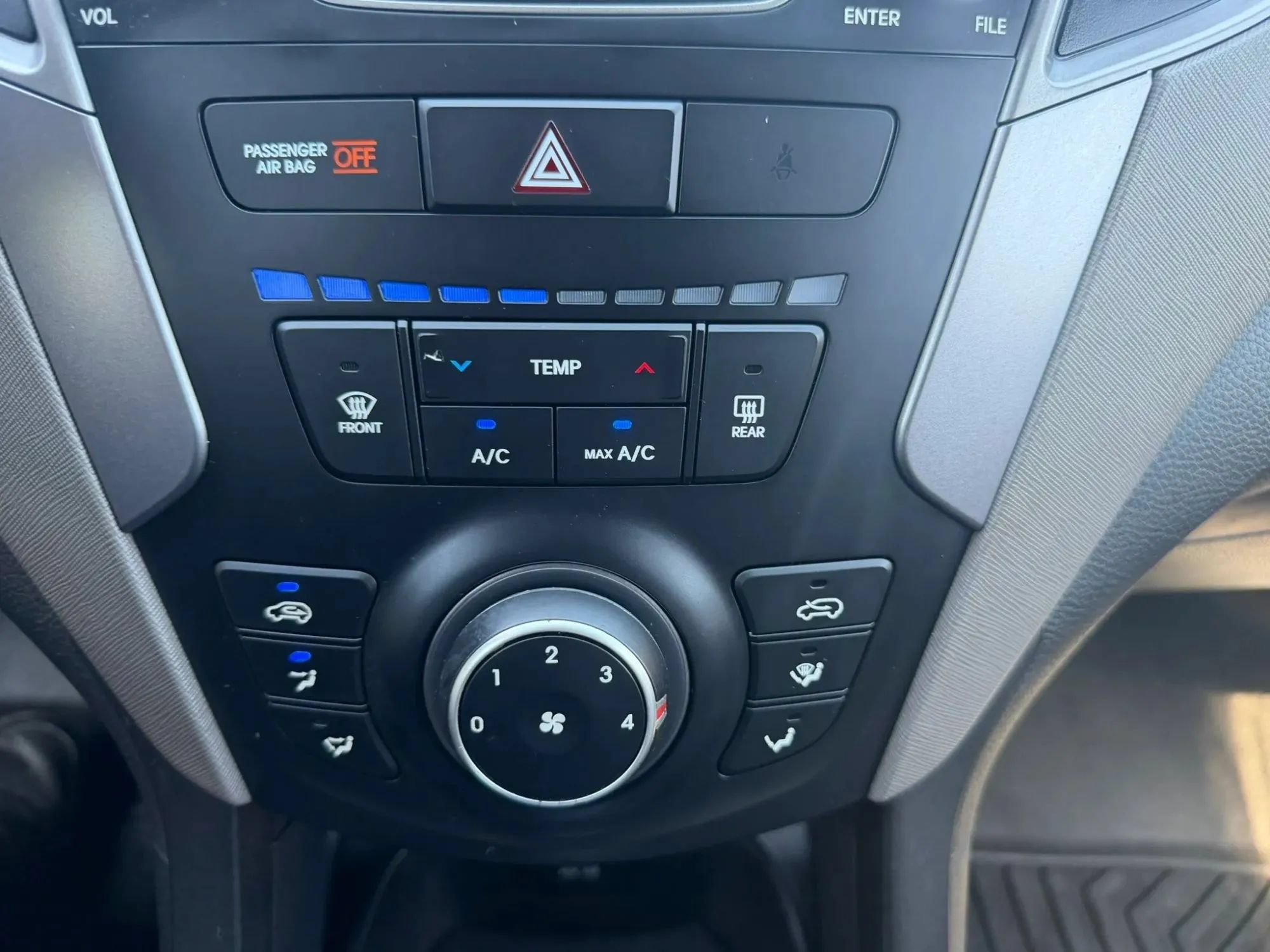 Used 2014 Hyundai Santa Fe Sport AWD/4WD image 21