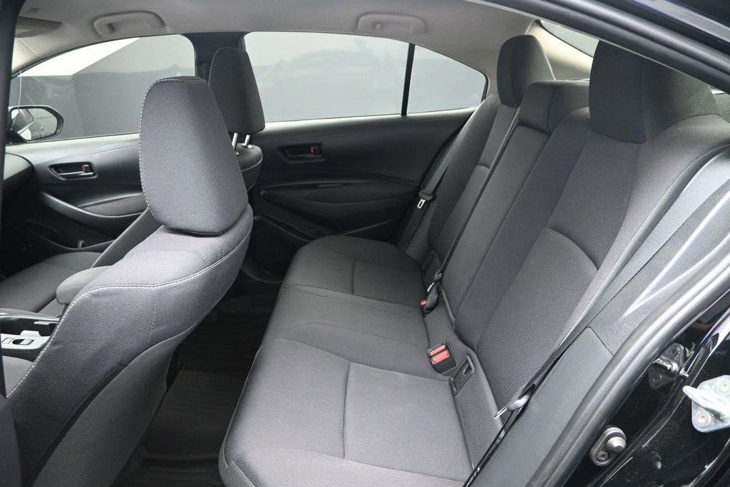 Used 2024 Toyota Corolla LE FWD image 12