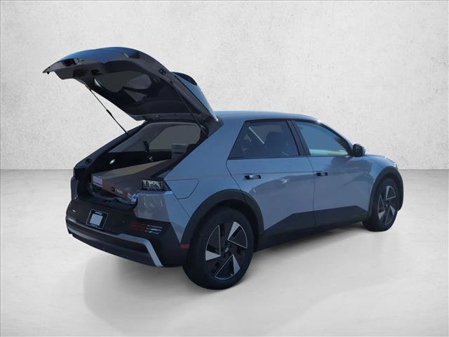 New 2026 Hyundai Ioniq 5 SE image 2