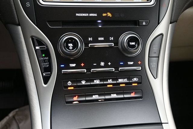 Used 2018 Lincoln MKX Premiere AWD/4WD image 17