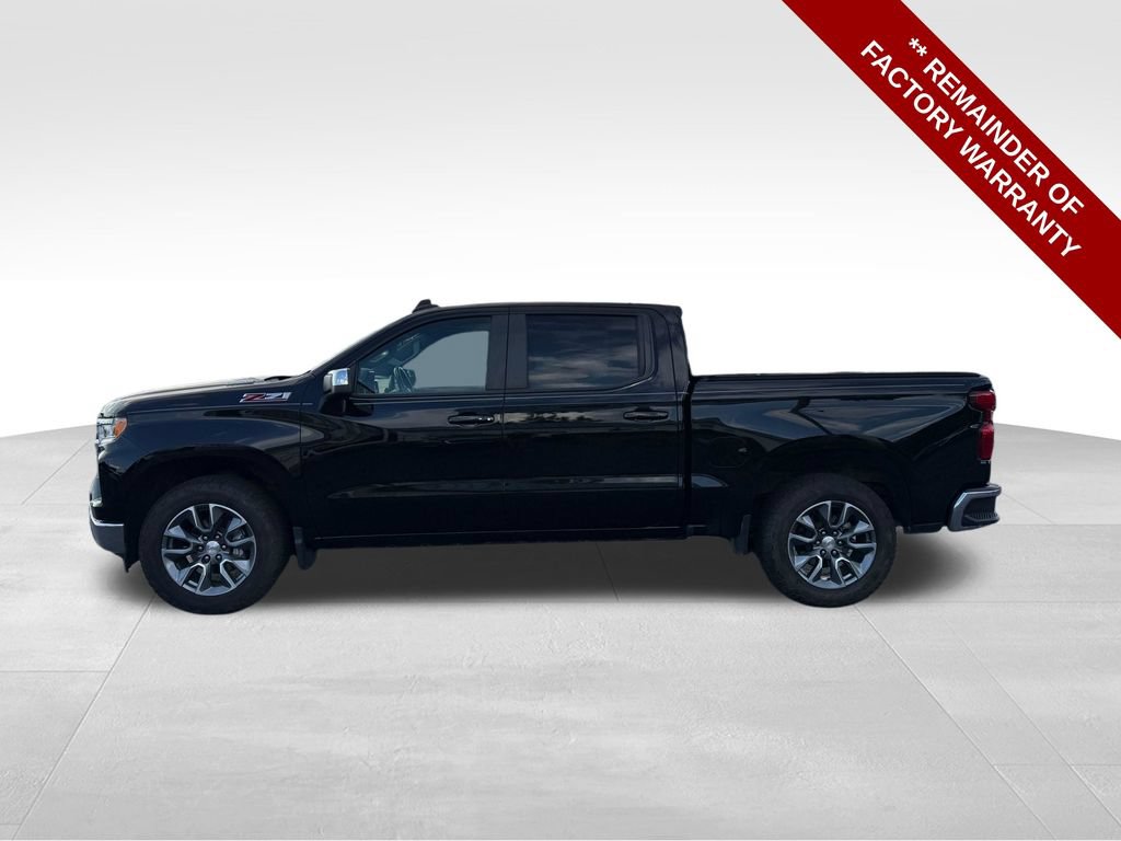 Used 2023 Chevrolet Silverado 1500 LT AWD/4WD image 2