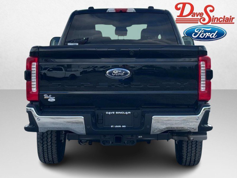 New 2026 Ford F250 Lariat w/ FX4 Off-Road Package AWD/4WD image 8