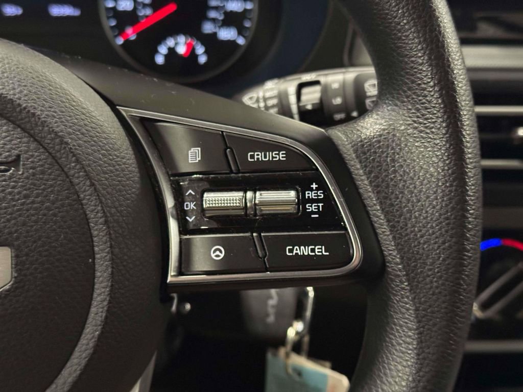 Used 2023 Kia Seltos LX image 21