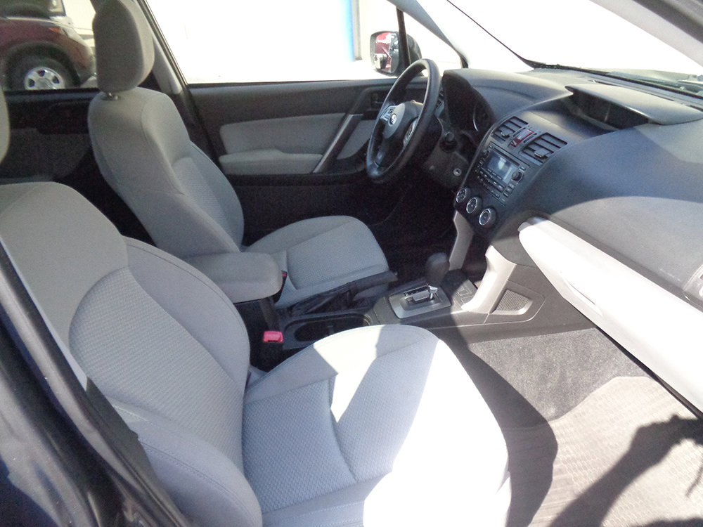 Used 2015 Subaru Forester 2.5i Premium AWD/4WD image 10