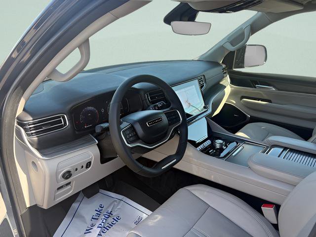 Used 2024 Jeep Wagoneer Series II w/ Premium Group I AWD/4WD image 7
