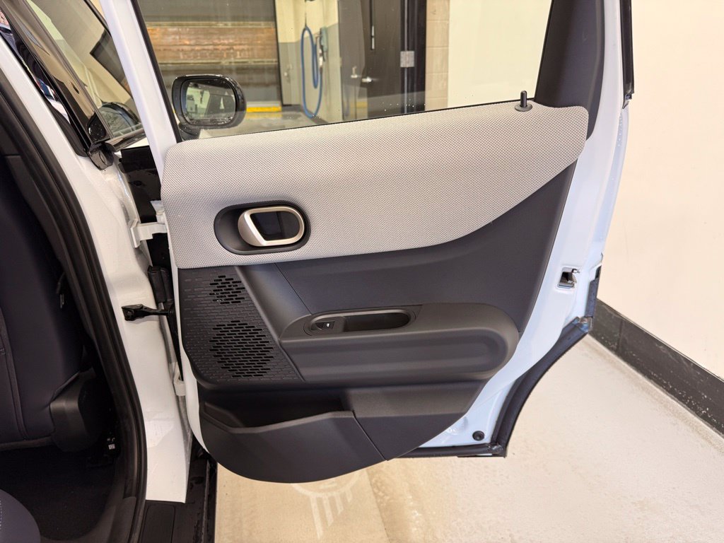 Certified 2026 MINI Cooper 4-Door Hardtop FWD image 24
