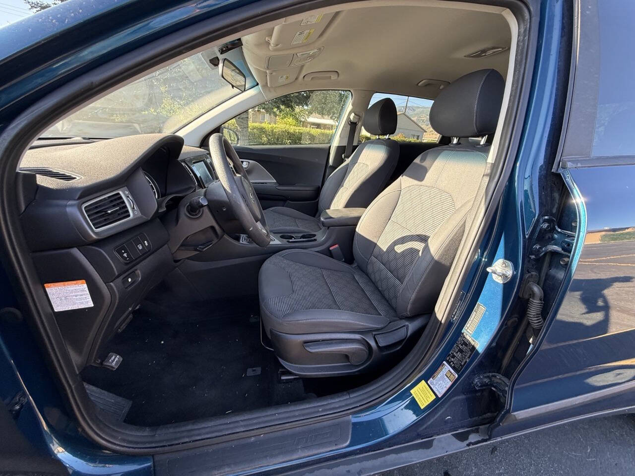 Used 2019 Kia Niro LX FWD image 10