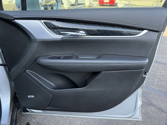 Used 2020 Cadillac XT6 Premium Luxury image 23